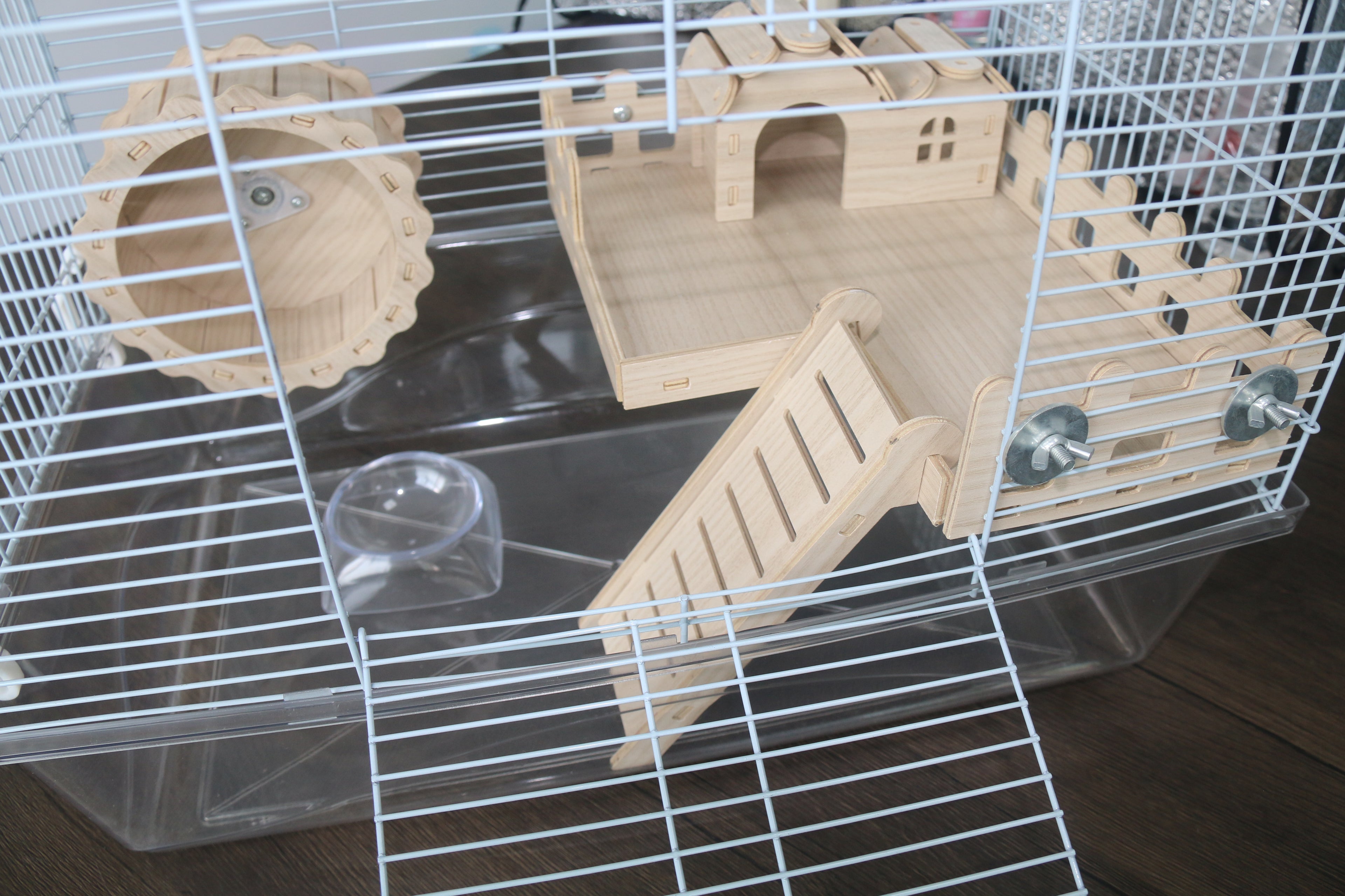 Wooden style villa frosted design
